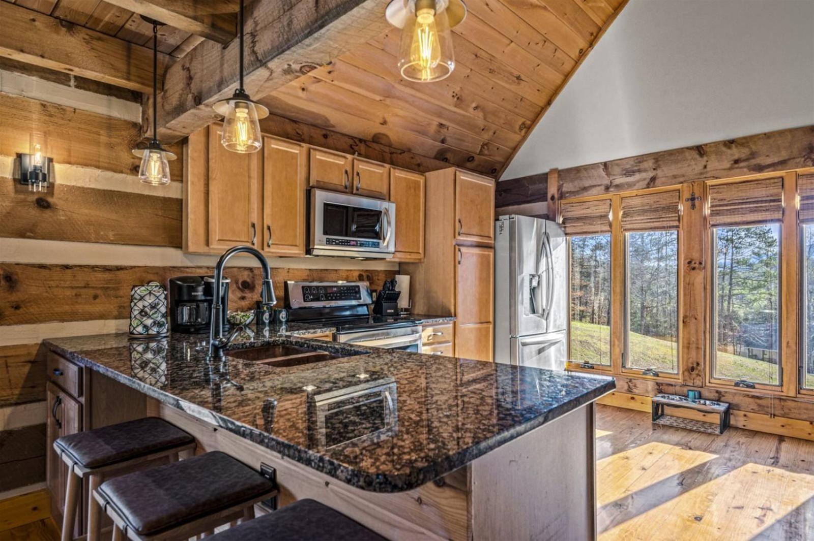 Hidden Star Hideaway-Blackberry Farm-Smoky Mtn Nat Park-Hot Tub- Fire Pit- Fenced Yard- Pet Friendly Walland Exterior foto