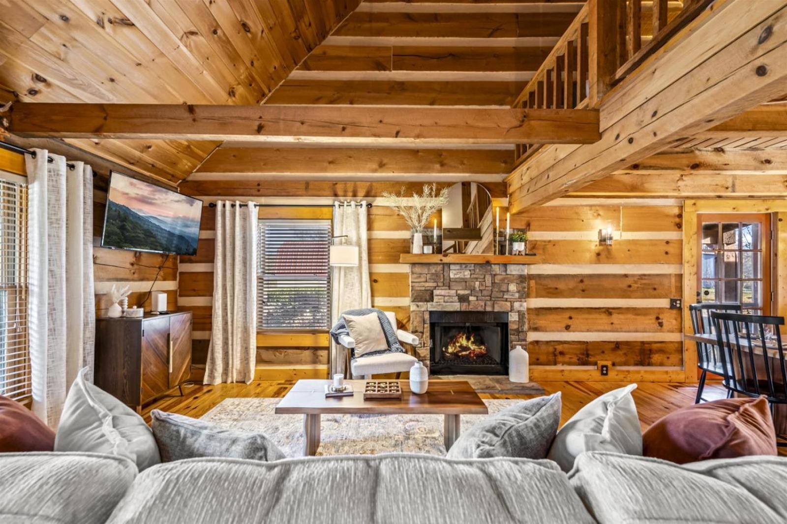 Hidden Star Hideaway-Blackberry Farm-Smoky Mtn Nat Park-Hot Tub- Fire Pit- Fenced Yard- Pet Friendly Walland Exterior foto
